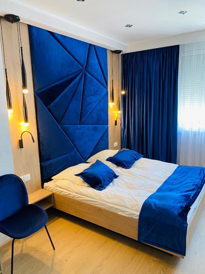 Diament I Brylant Hotel Rawicz Eksteriør billede